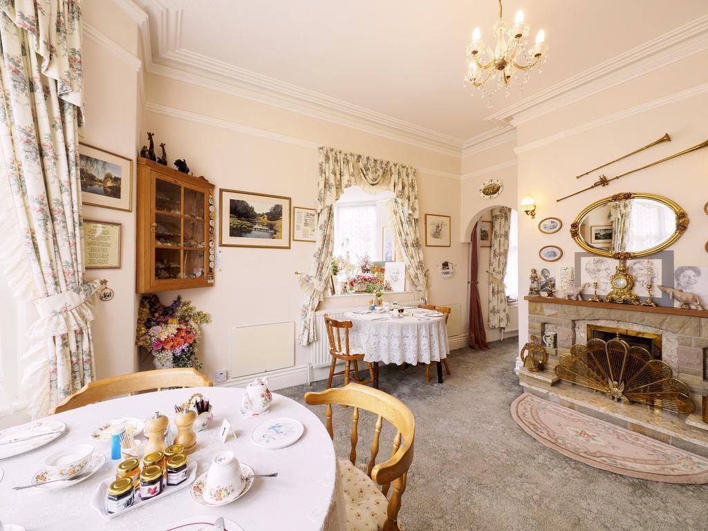 Braemar Guest House Buxton  Ngoại thất bức ảnh